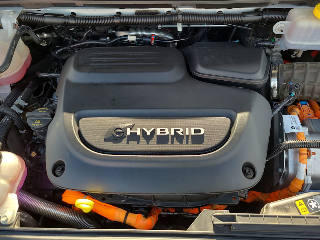 Thumbnail: 2023 Chrysler Pacifica - 24