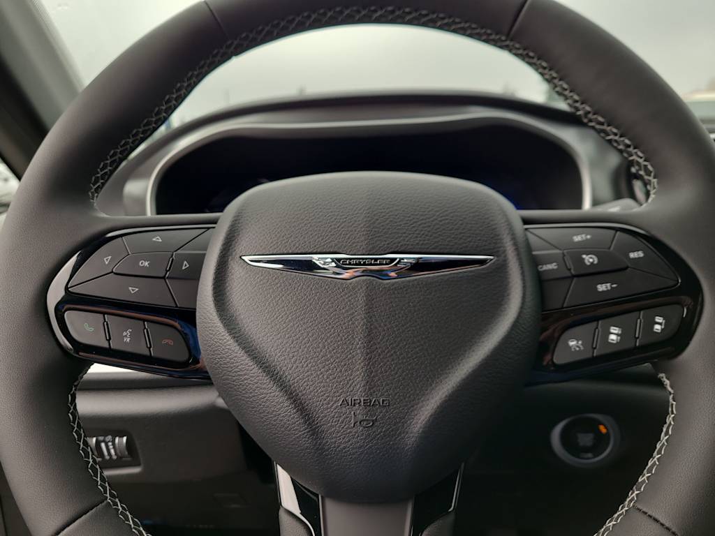 Thumbnail: 2026 Chrysler Pacifica - 28