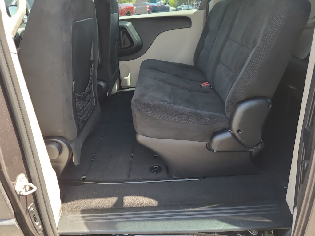 Thumbnail: 2016 Dodge Grand Caravan - 26