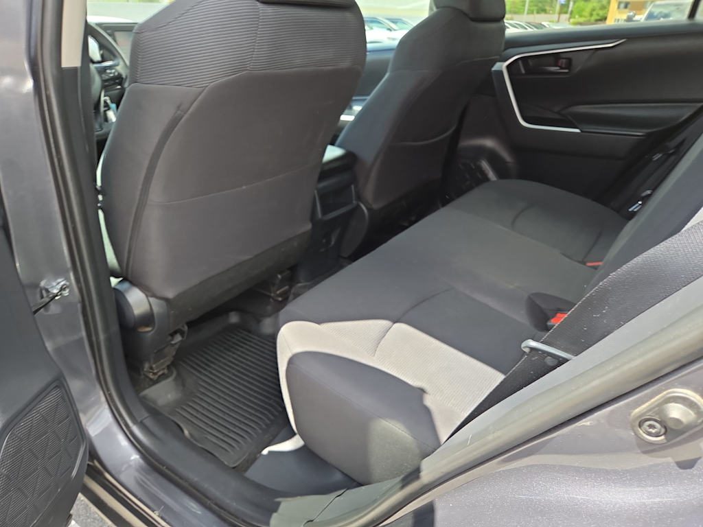Thumbnail: 2019 Toyota RAV4 - 12