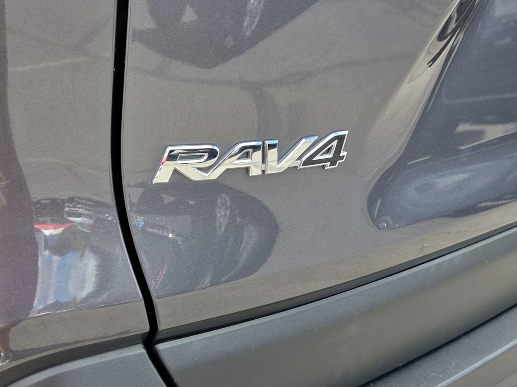 Thumbnail: 2019 Toyota RAV4 - 7