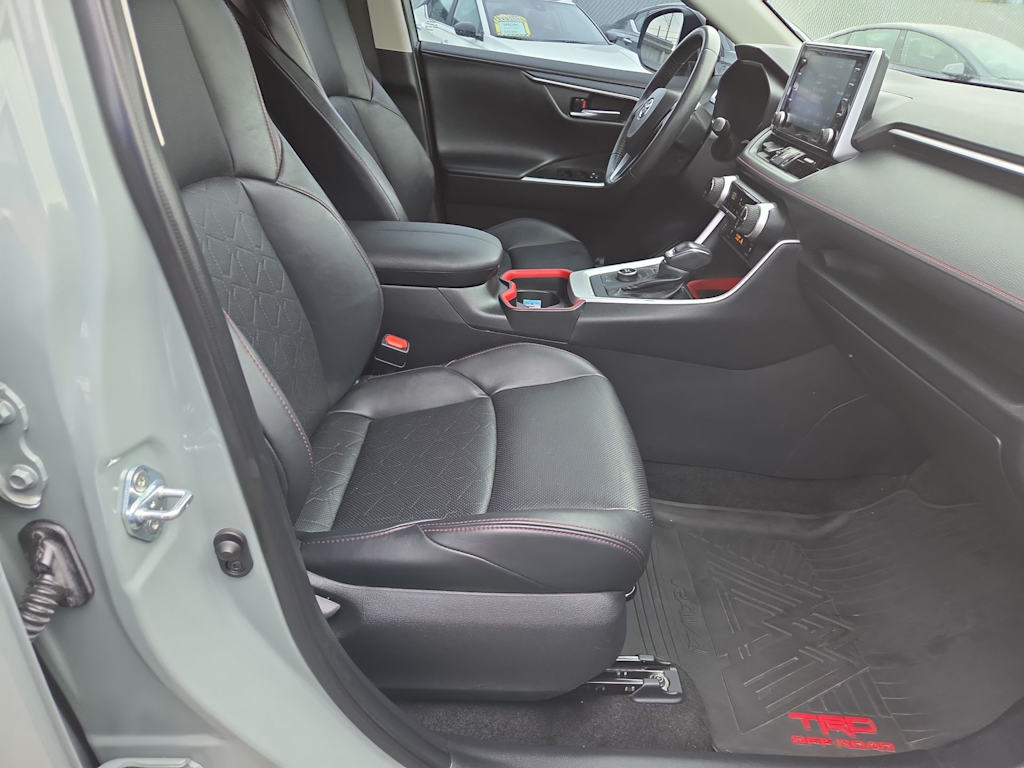 Thumbnail: 2021 Toyota RAV4 - 11
