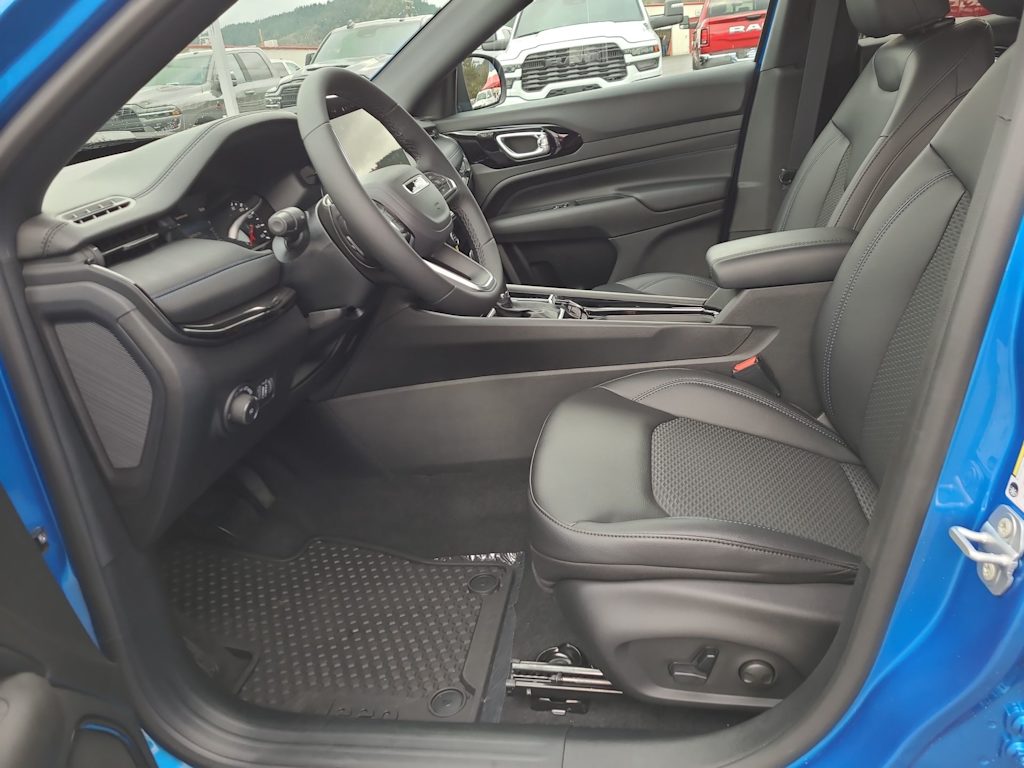 Thumbnail: 2026 Jeep Compass - 10