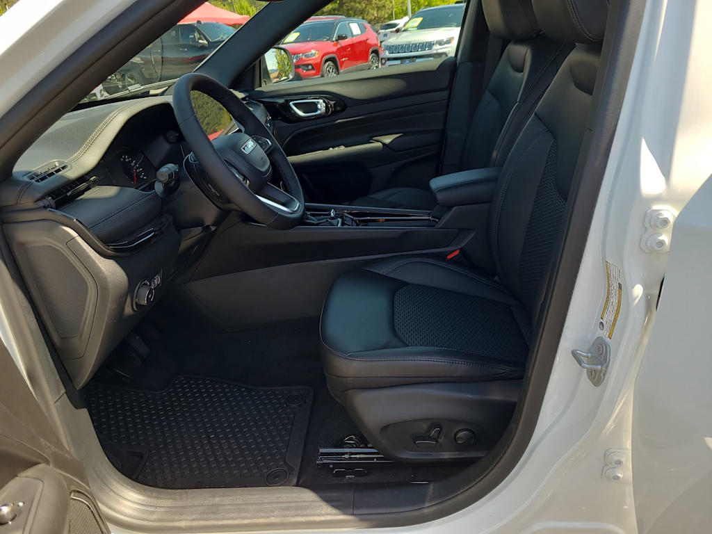 Thumbnail: 2026 Jeep Compass - 11