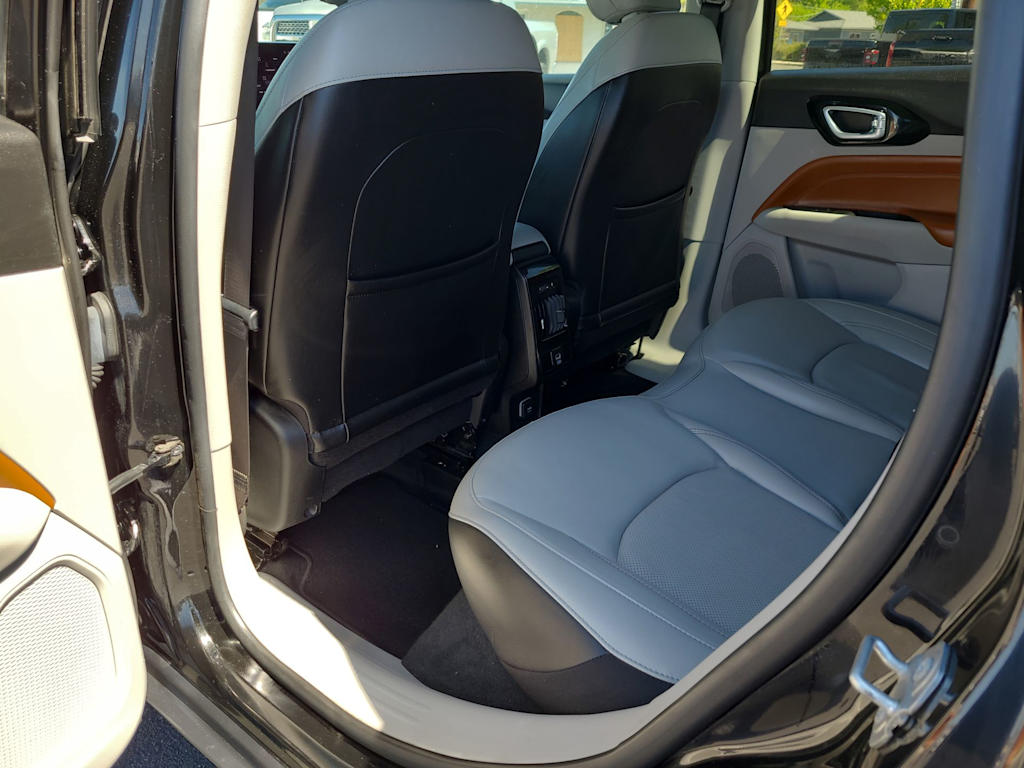 Thumbnail: 2022 Jeep Compass - 12