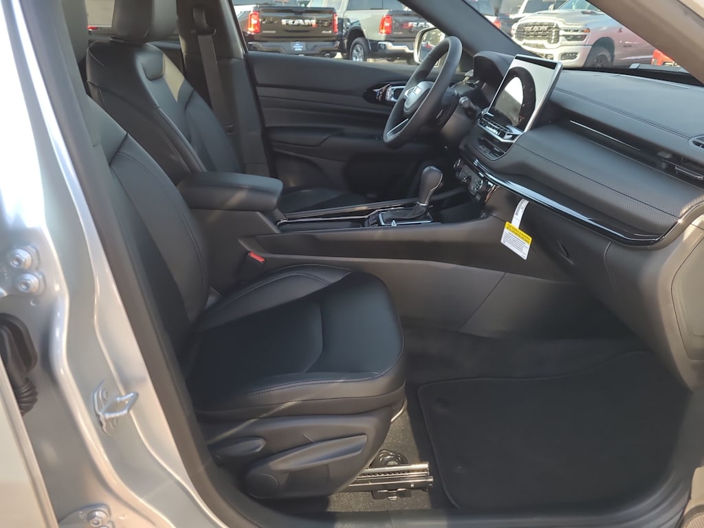 Thumbnail: 2026 Jeep Compass - 12