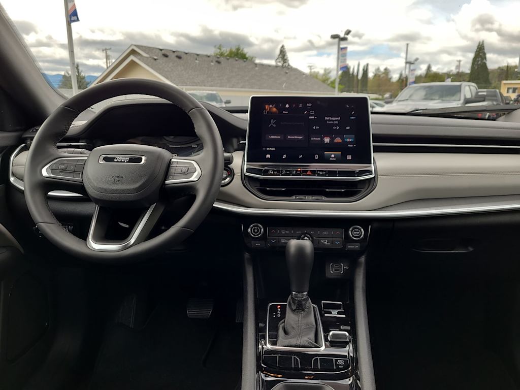 Thumbnail: 2025 Jeep Compass - 10