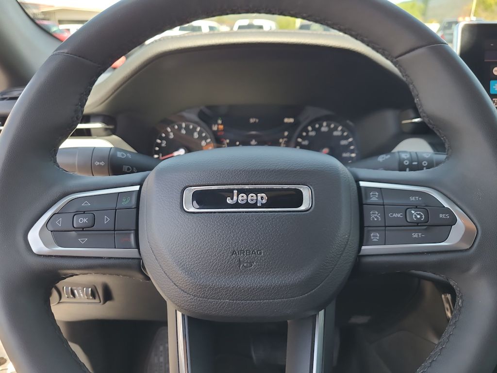 Thumbnail: 2025 Jeep Compass - 29