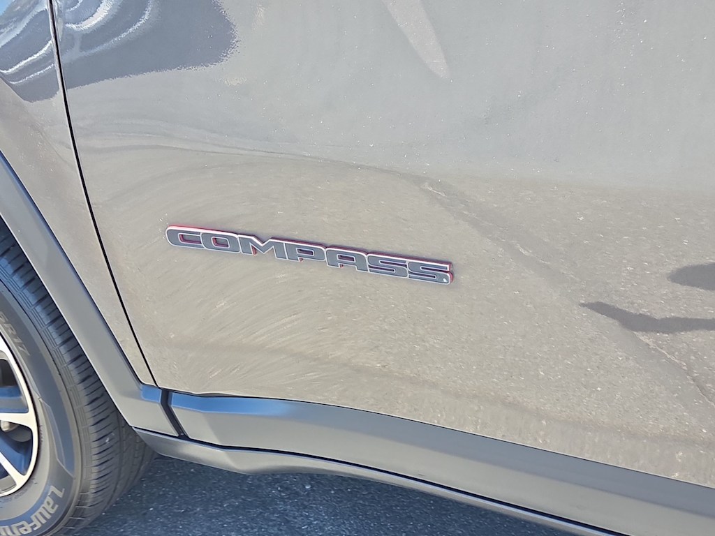 Thumbnail: 2021 Jeep Compass - 7