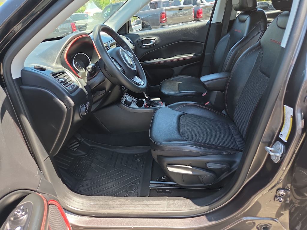 Thumbnail: 2021 Jeep Compass - 11