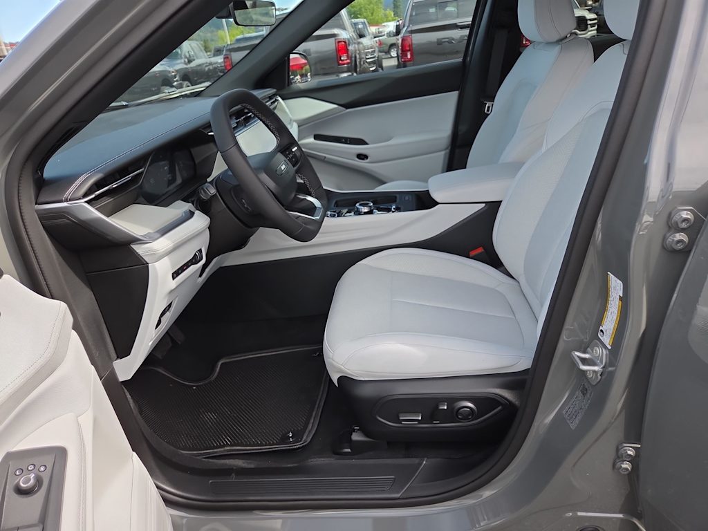 Thumbnail: 2026 Jeep Cherokee - 11