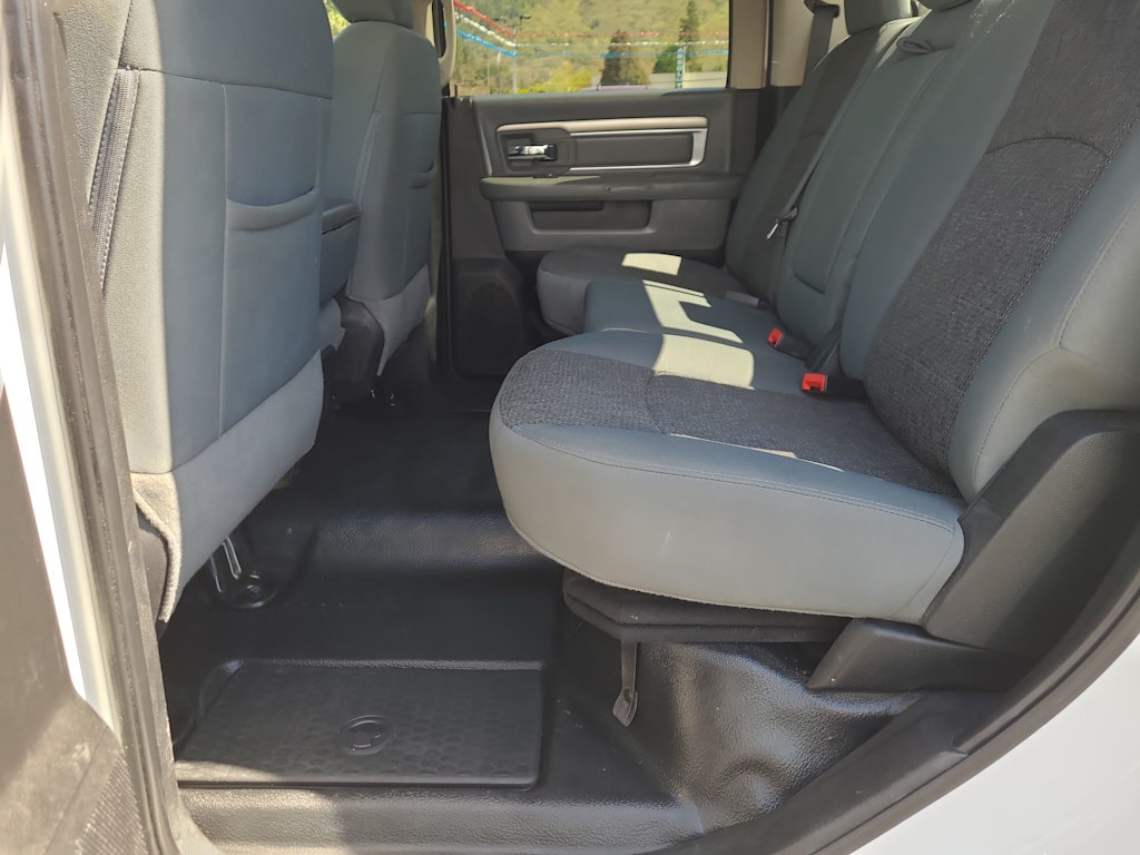 2018 RAM 3500 SLT 27