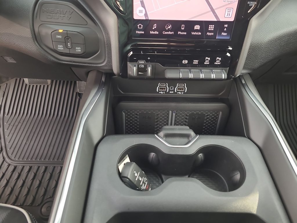 2026 RAM 3500 Laramie - Photo 28