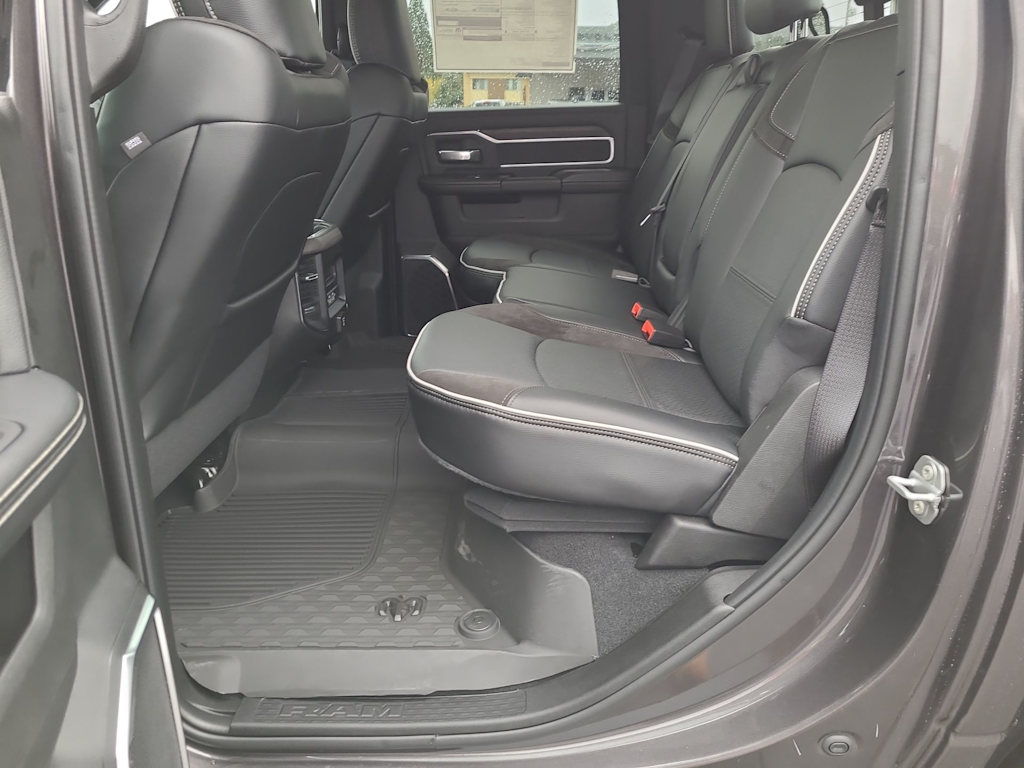 2026 RAM 3500 Laramie - Photo 27