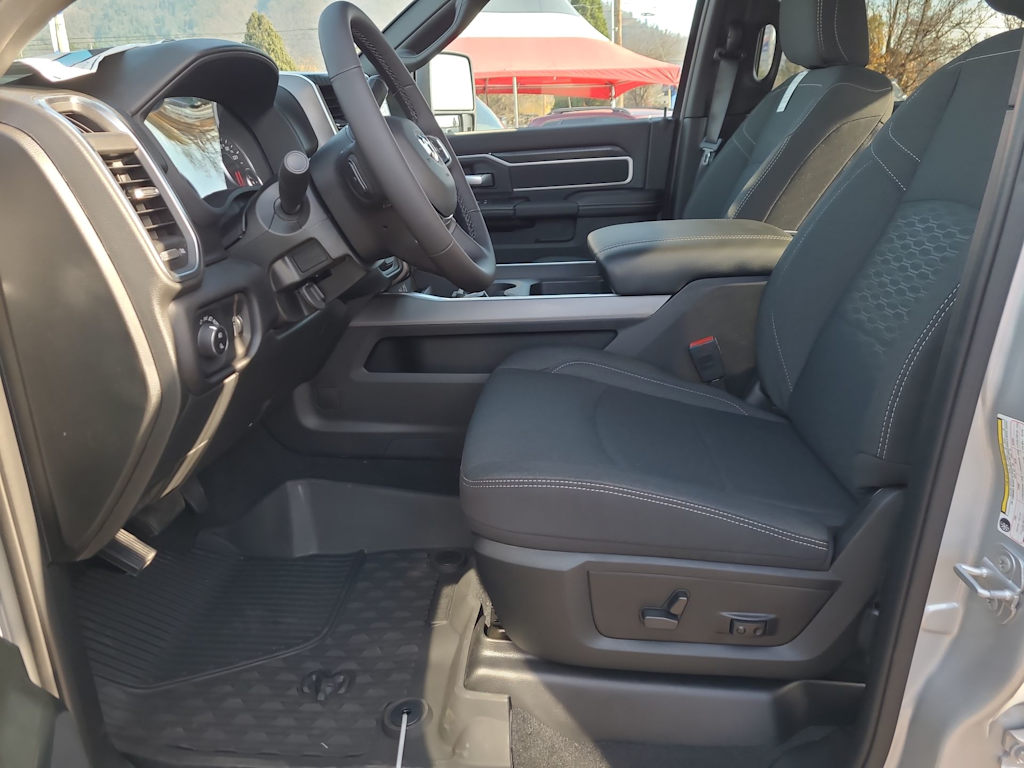 Thumbnail: 2026 RAM 2500 - 9