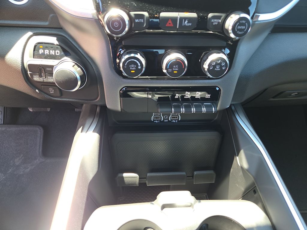Thumbnail: 2026 RAM 1500 - 29
