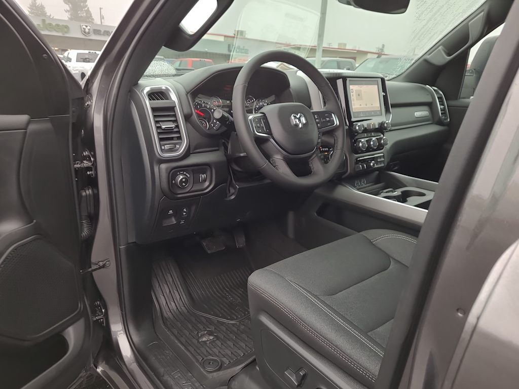 Thumbnail: 2026 RAM 1500 - 2