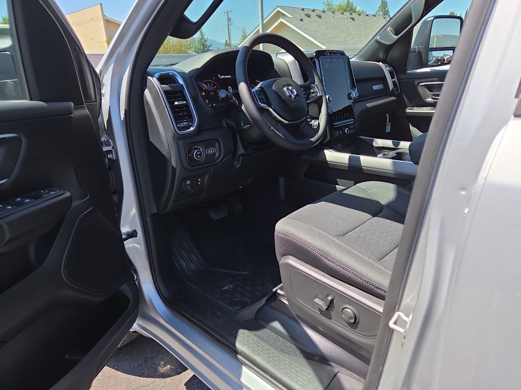 Thumbnail: 2026 RAM 1500 - 10