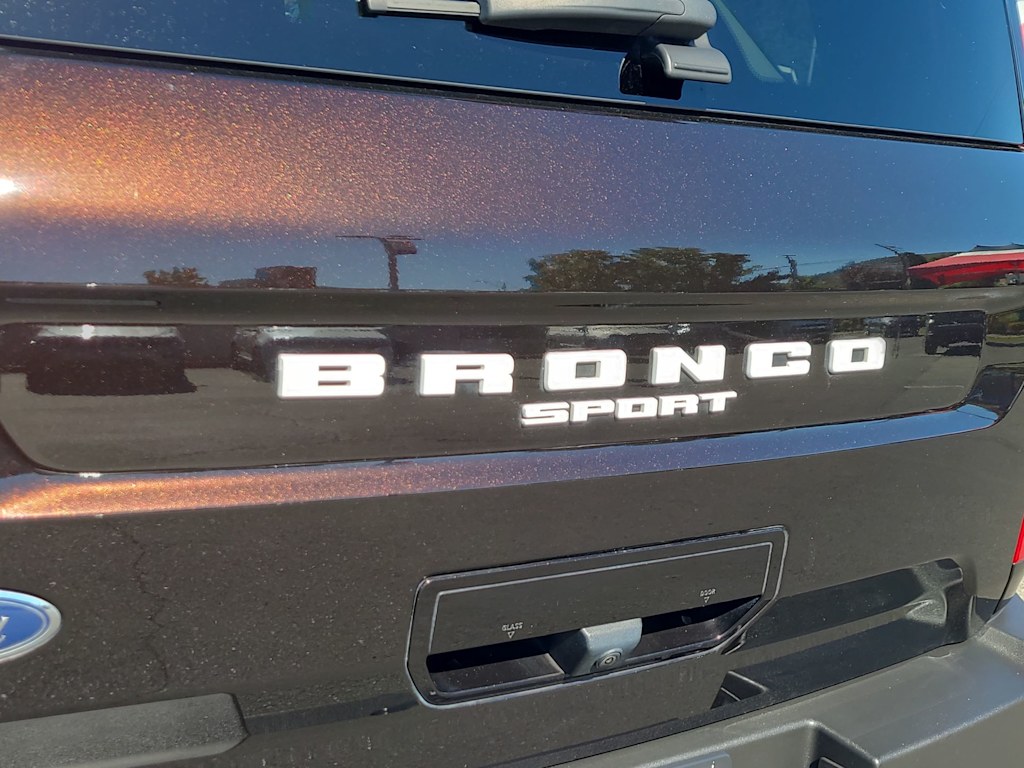 Thumbnail: 2021 Ford Bronco Sport - 7