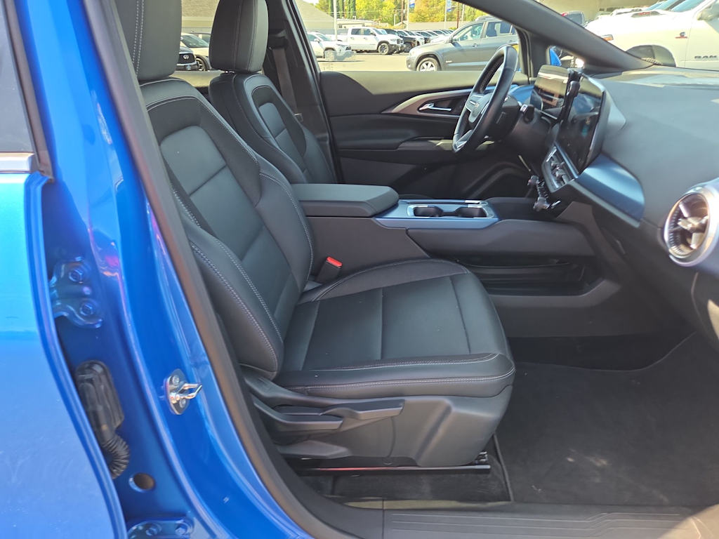 Thumbnail: 2024 Chevrolet Equinox - 11