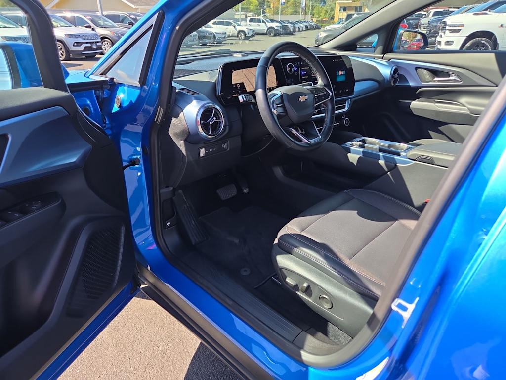 Thumbnail: 2024 Chevrolet Equinox - 2