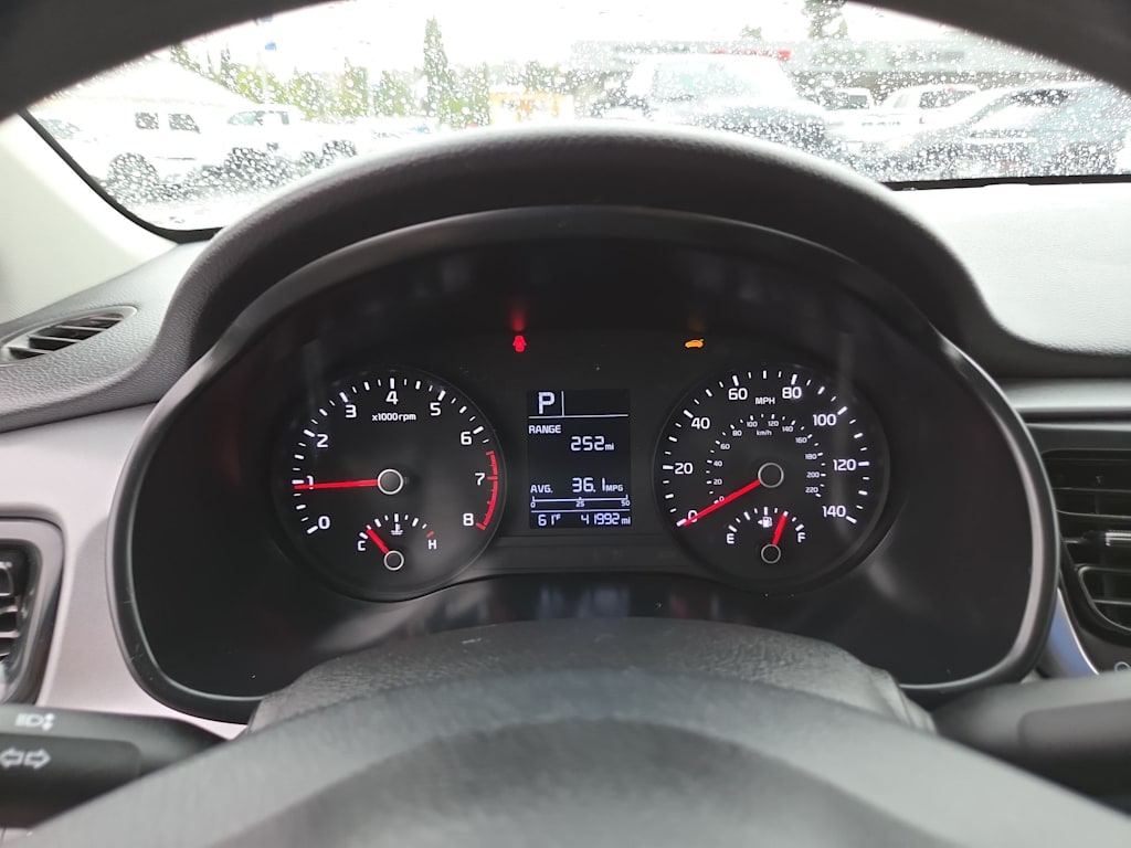 Thumbnail: 2023 Kia Rio - 16