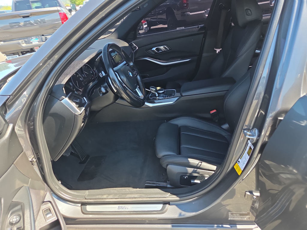 Thumbnail: 2019 BMW 3 Series - 10