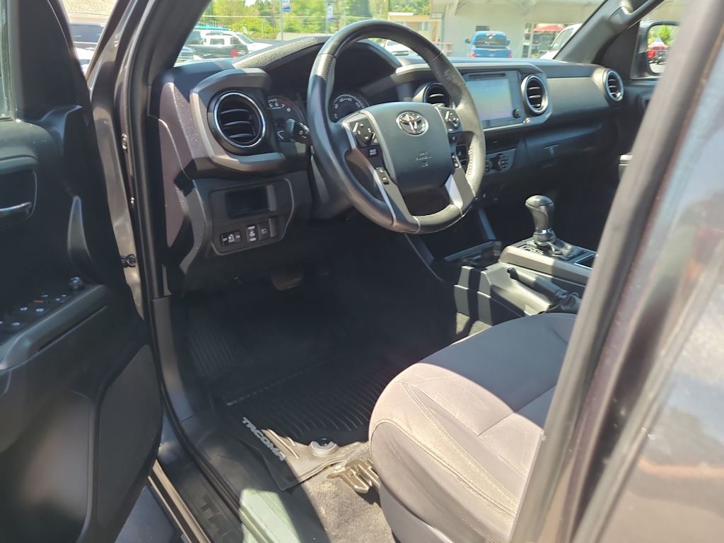 Thumbnail: 2019 Toyota Tacoma - 2