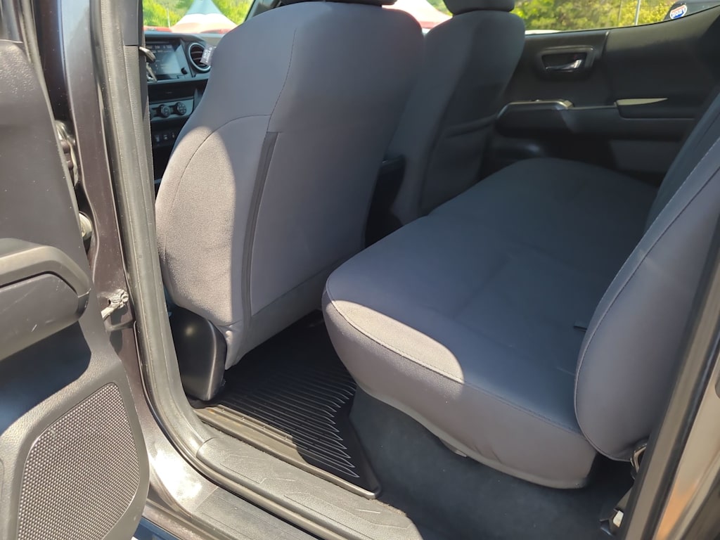 Thumbnail: 2019 Toyota Tacoma - 13