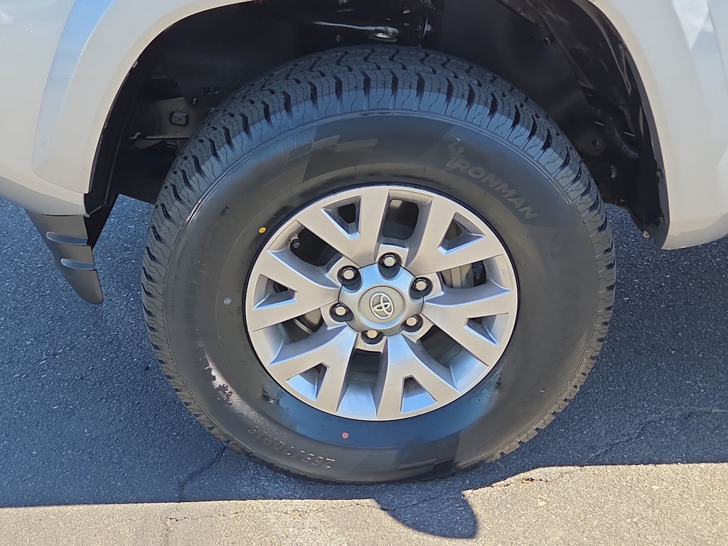 Thumbnail: 2018 Toyota Tacoma - 7