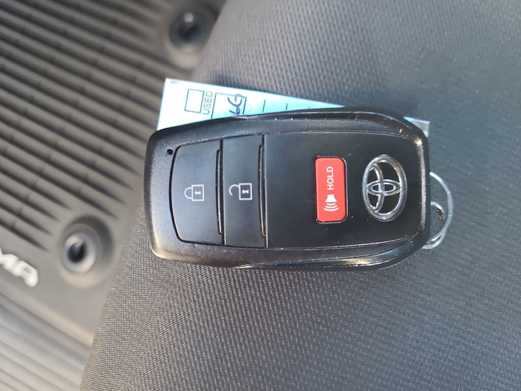 Thumbnail: 2024 Toyota Tacoma - 17