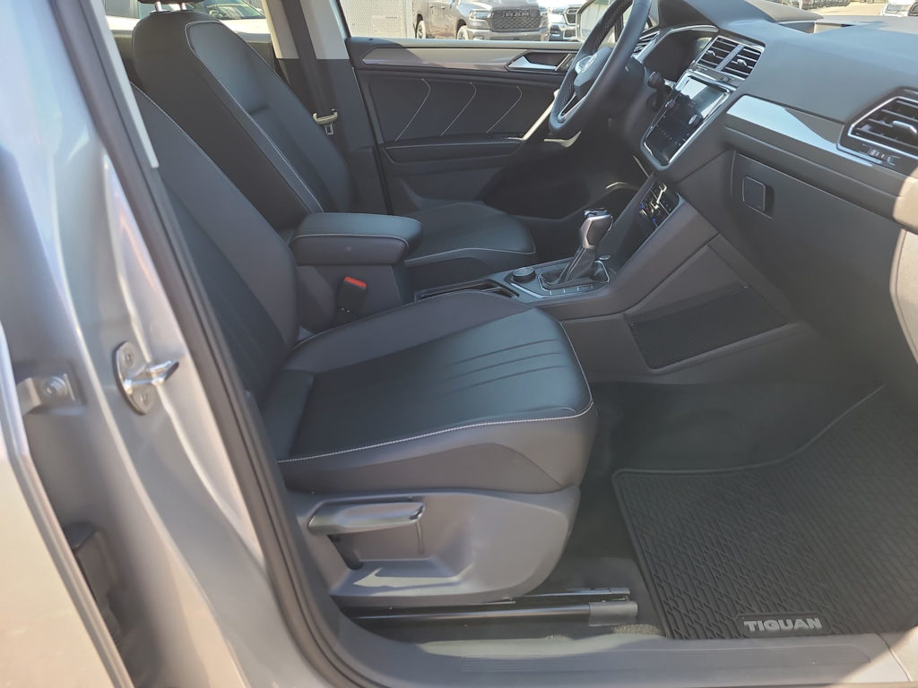 Thumbnail: 2022 Volkswagen Tiguan - 28