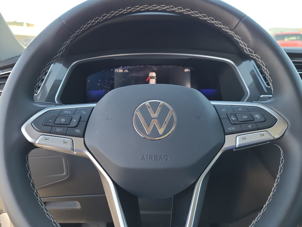 Thumbnail: 2022 Volkswagen Tiguan - 29