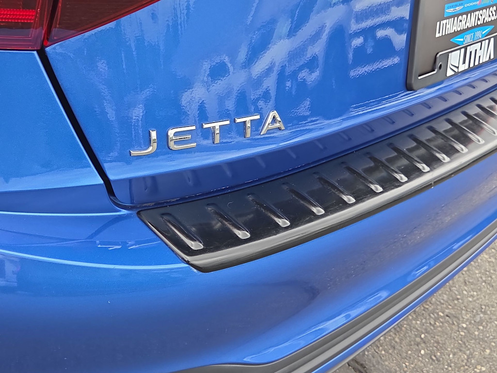 Thumbnail: 2023 Volkswagen Jetta - 7