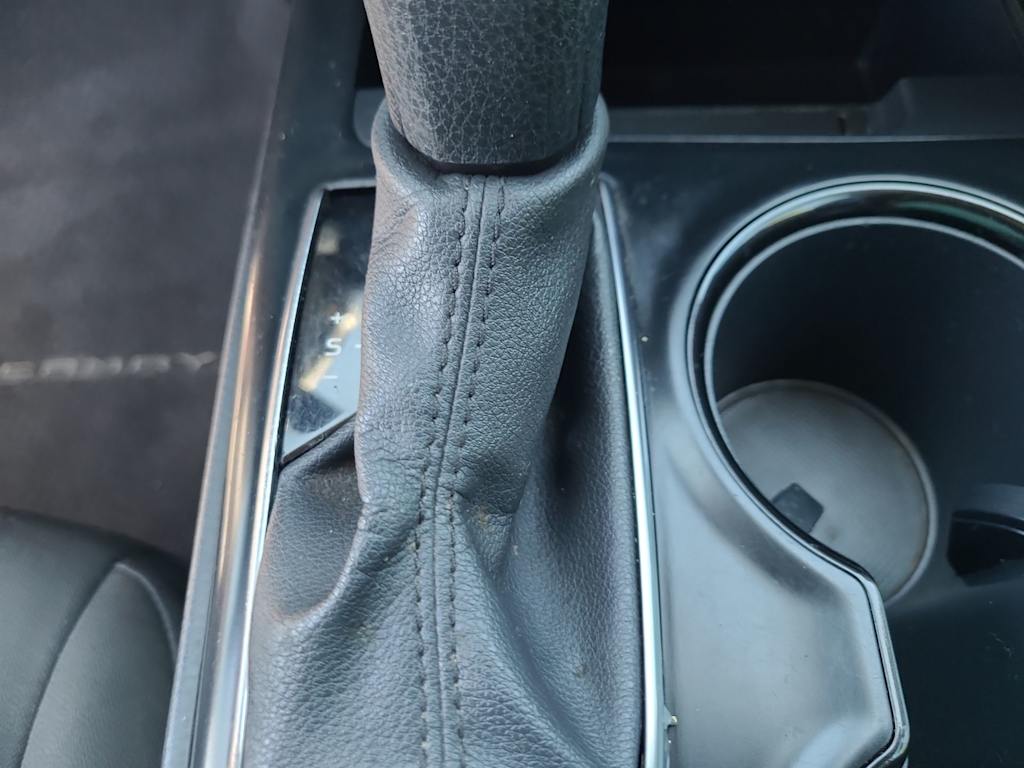 Thumbnail: 2020 Toyota Camry - 15
