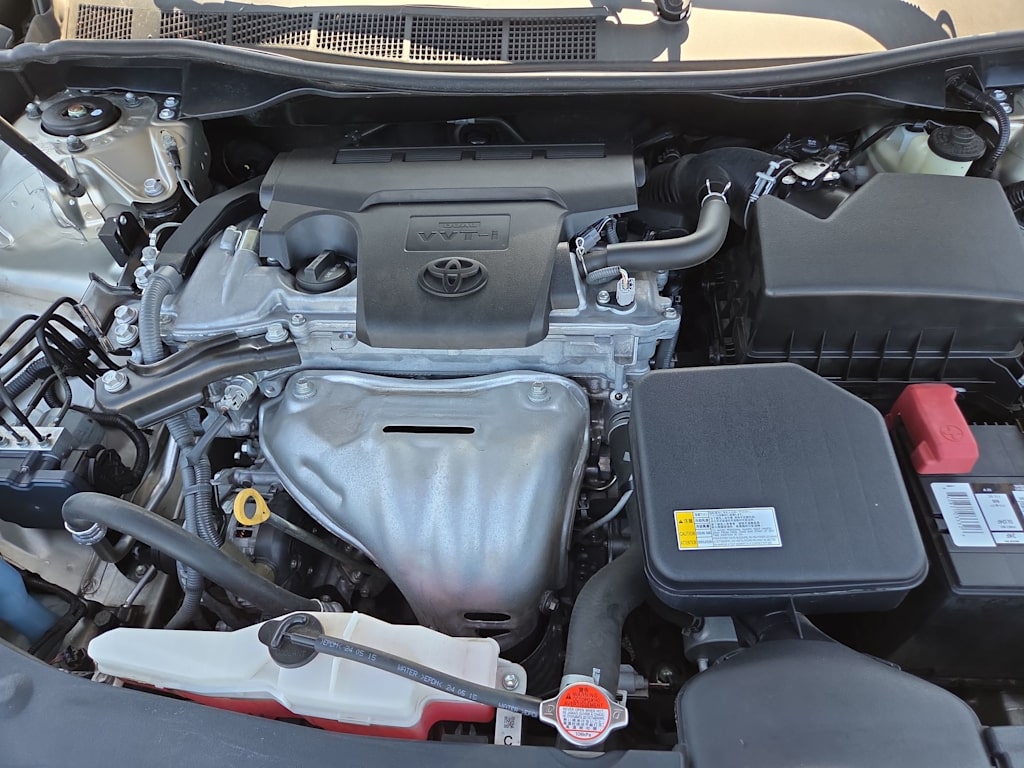 Thumbnail: 2016 Toyota Camry - 8