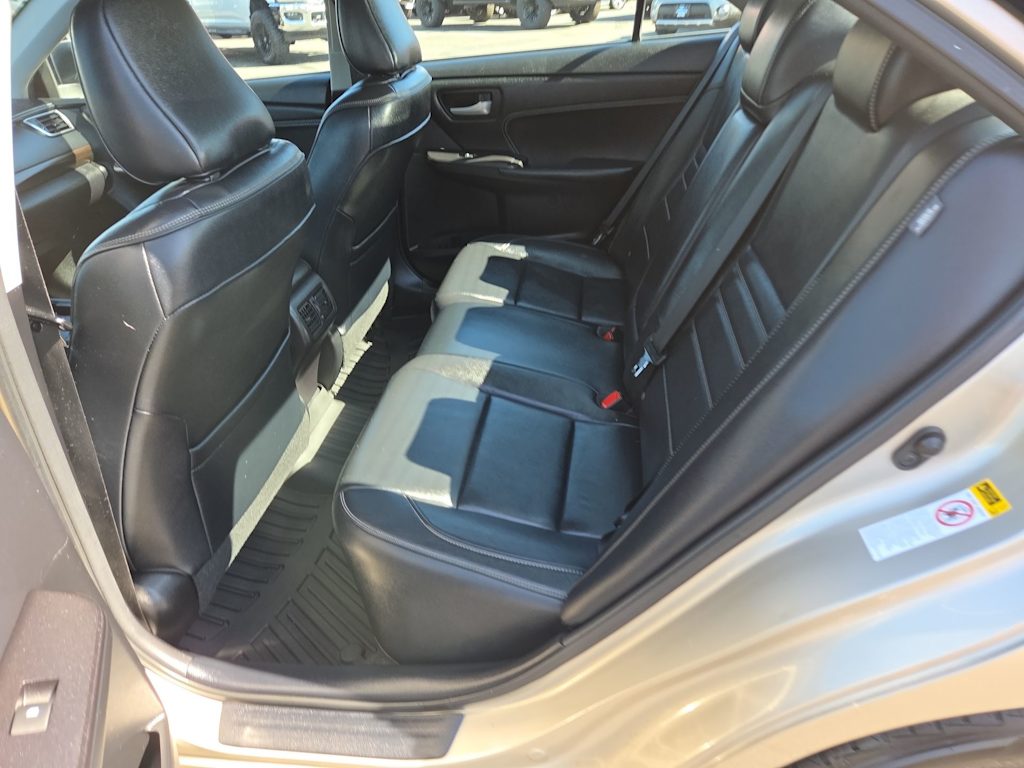 Thumbnail: 2016 Toyota Camry - 29