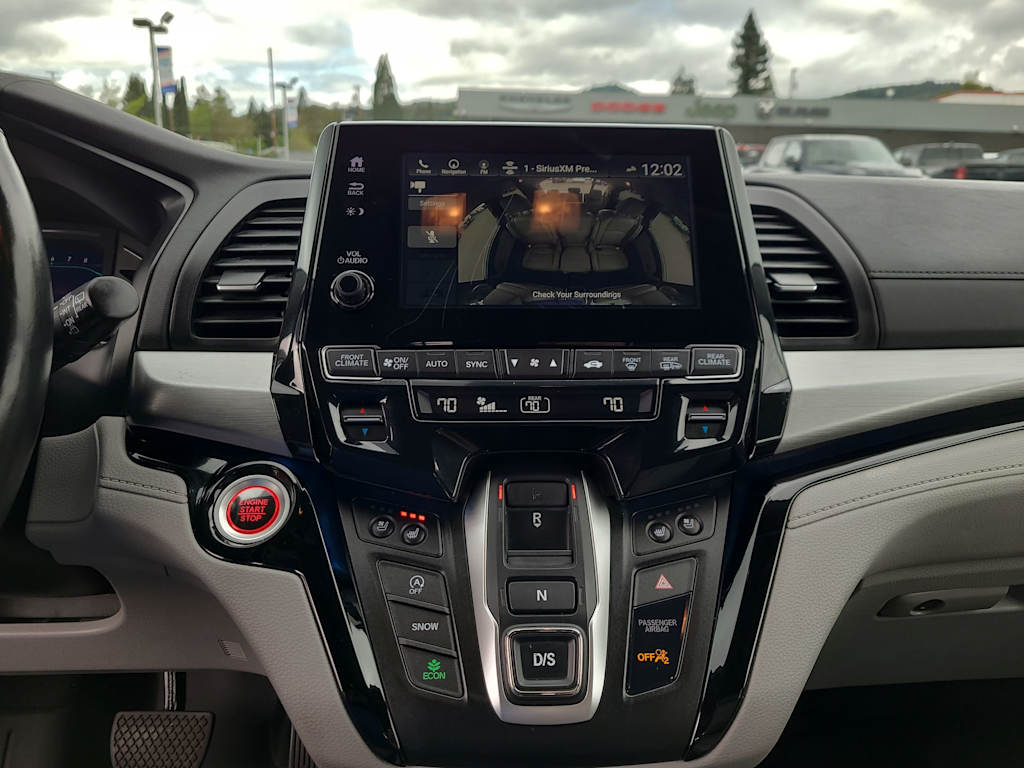 Thumbnail: 2018 Honda Odyssey - 14