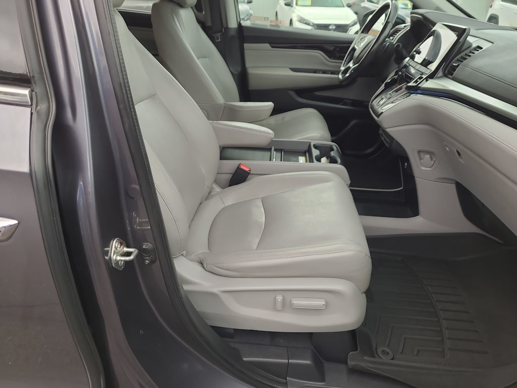 Thumbnail: 2018 Honda Odyssey - 12