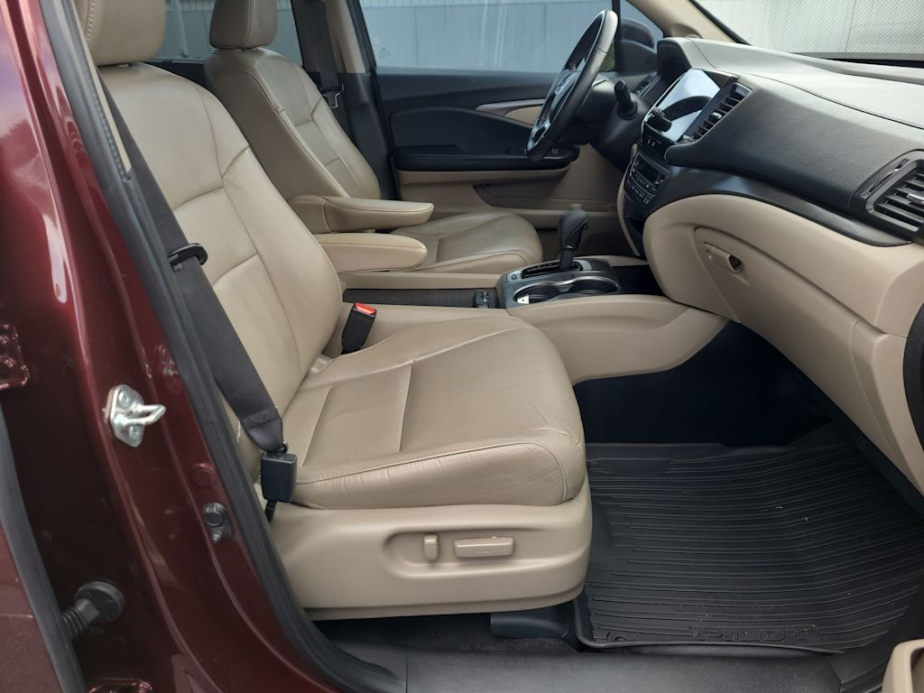 Thumbnail: 2019 Honda Pilot - 28