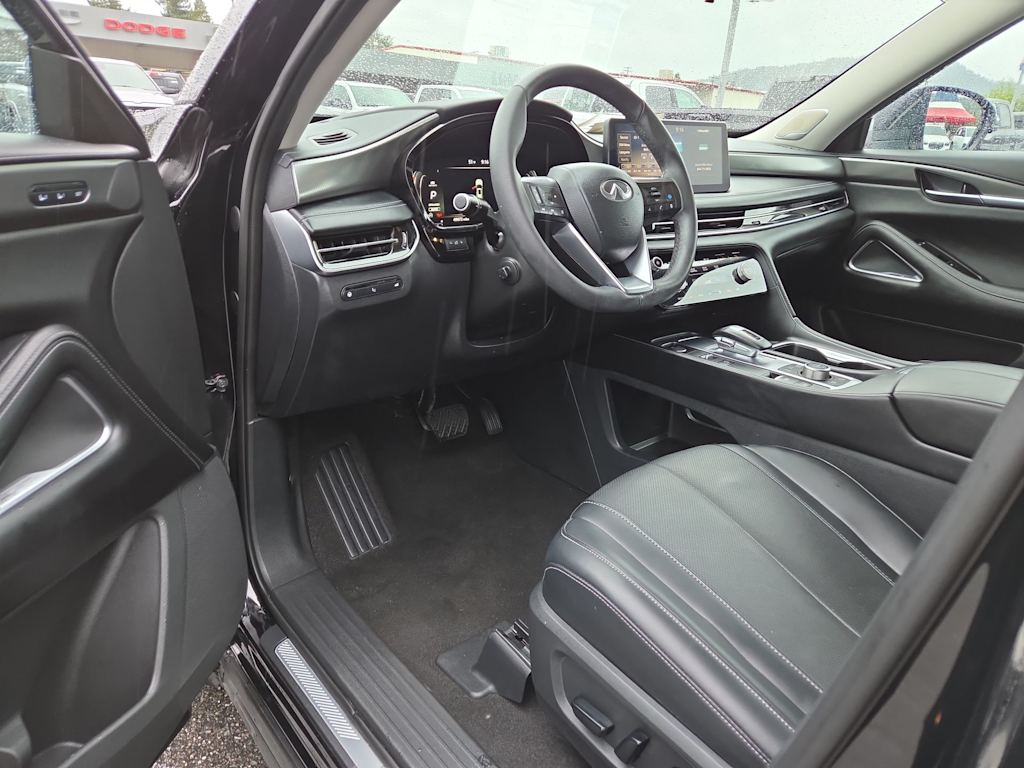 Thumbnail: 2023 INFINITI QX60 - 2