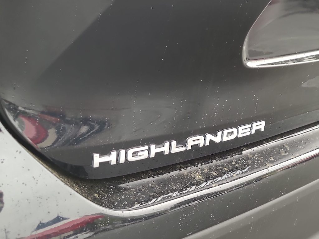 Thumbnail: 2022 Toyota Highlander - 7