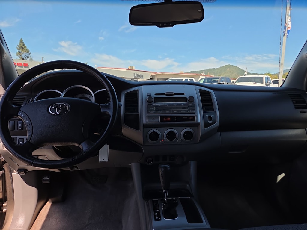 Thumbnail: 2011 Toyota Tacoma - 8