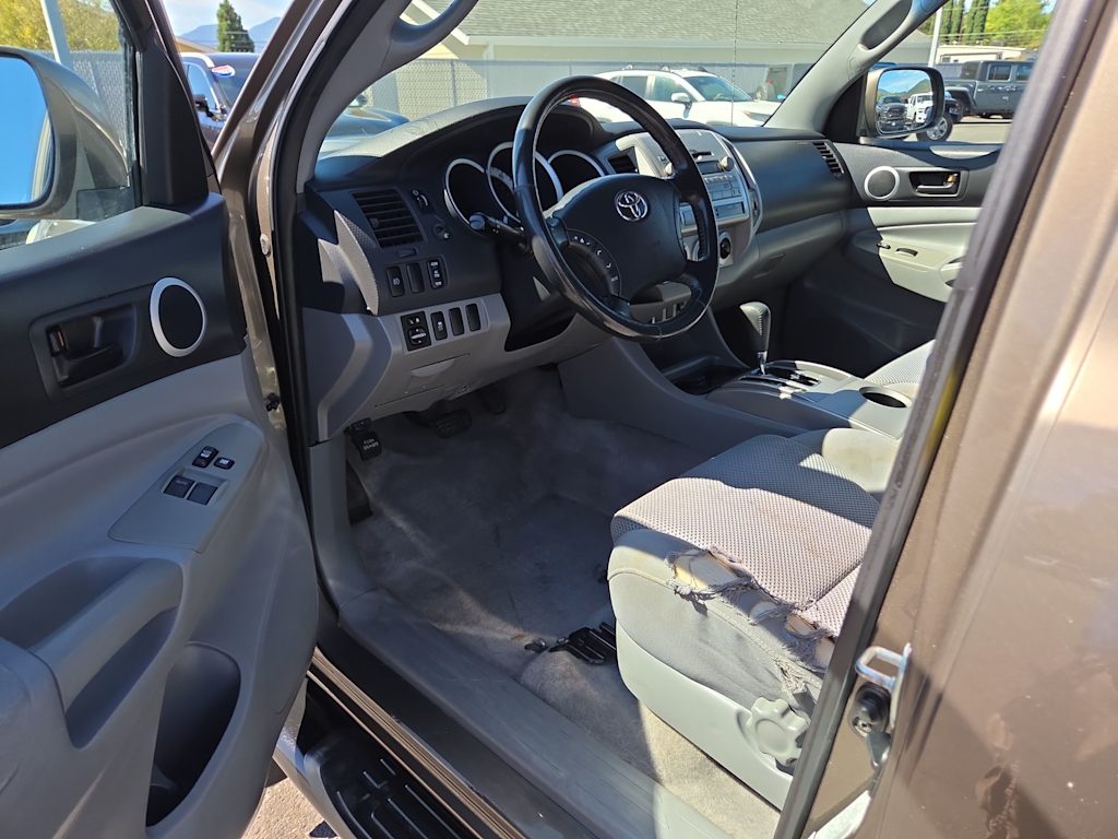 Thumbnail: 2011 Toyota Tacoma - 2
