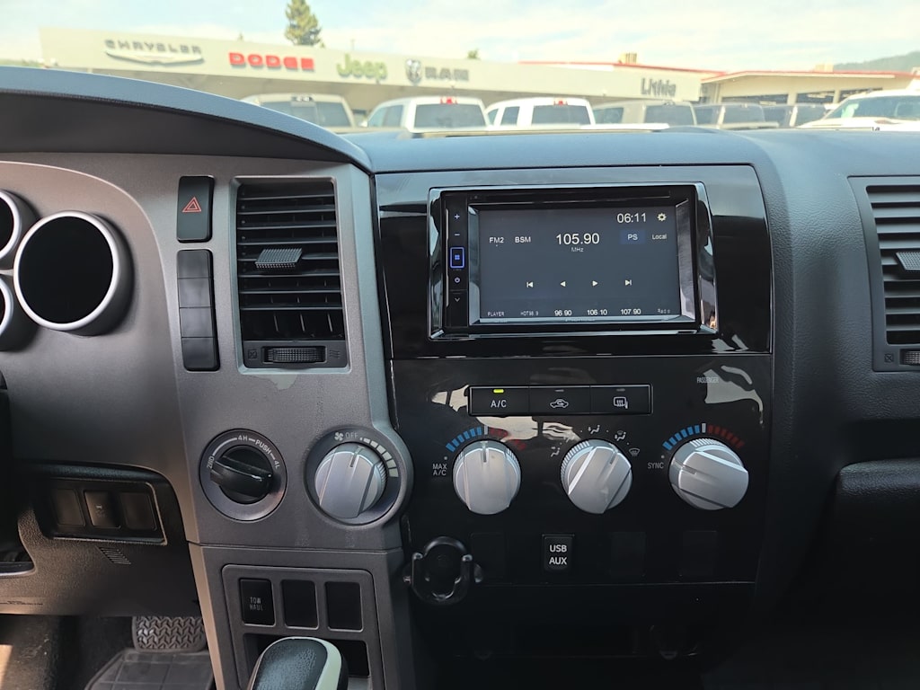 Thumbnail: 2013 Toyota Tundra - 13