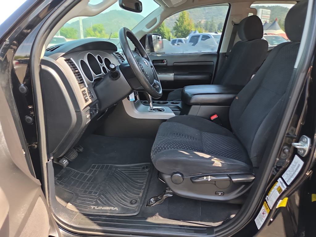 Thumbnail: 2013 Toyota Tundra - 10