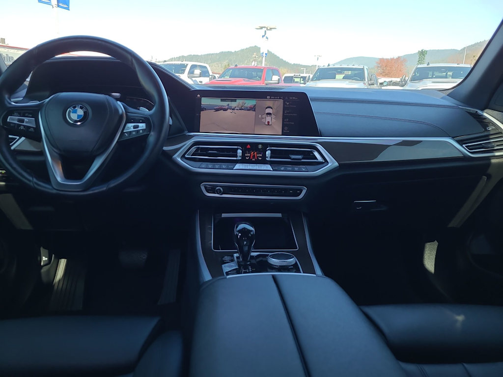 Thumbnail: 2022 BMW X5 - 10