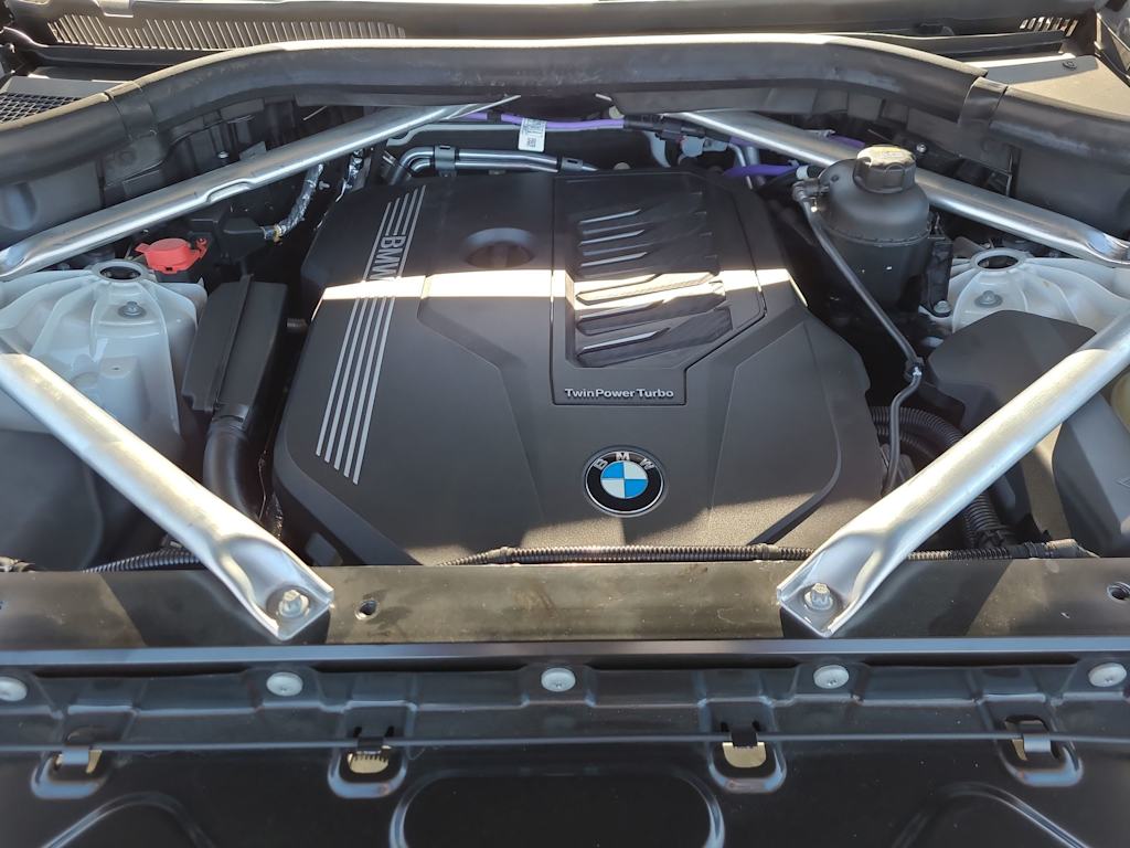 Thumbnail: 2022 BMW X5 - 9