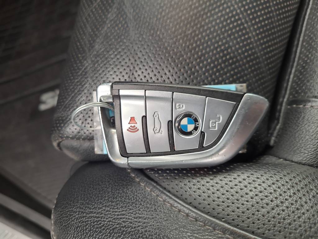 Thumbnail: 2020 BMW X5 - 17