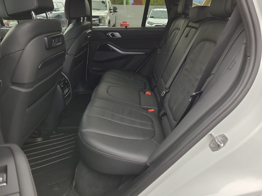 Thumbnail: 2020 BMW X5 - 28